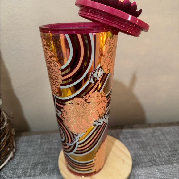 NWT Starbucks Holiday 2024 Cold Cup Floral Tumbler, Succulent Lid Topper, Venti - Picture 3 of 5